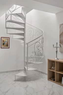 Chic 4BDR with Shelter by Machne Yehuda Market
