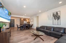 Luxurious Penthouse In Beverly Hills - Sleeps 10
