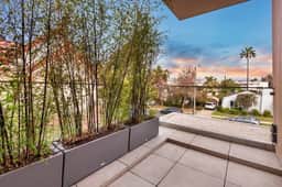 Luxurious 4BR Home w/ Pool, Jacuzzi & Free Parking