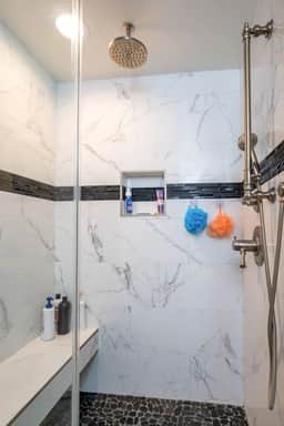 Luxe 2BR Apt W. Parking | Across from Cedars Sinai