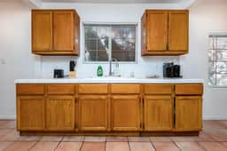 Spacious 3BR Home with Modern Amenities - Sleeps 6