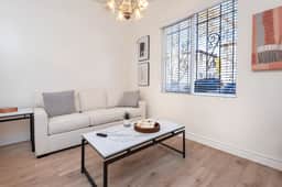 Elegant 1-Bedroom Apartment with Outdoor Patio
