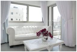 Stunning 3 Bedroom Apt W/ Pool & Gym in Building