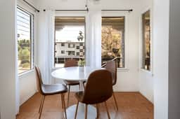 Amazing 2BR Duplex in Pico Robertson