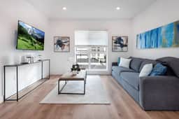 Modern Luxury 1BR Apt in Korea-Town in LA