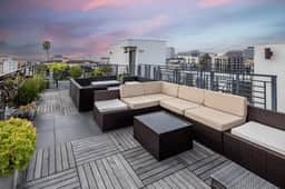 Modern Luxury 1BR Apt in Korea-Town in LA