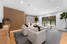 Prestige Residence: Exclusive 3BR w/ Free Parking