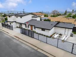 Prestige Residence: Exclusive 3BR w/ Free Parking
