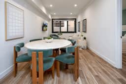 Modern 1BR Apartment W. Free Parking in Central LA
