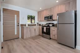 Stunning 1BR Apartment | Beachfront Gem