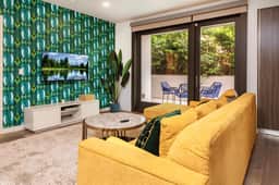 Luxe 2BR Apartment with Parking & Outdoor Lounge