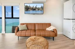 Luxe Oceanfront 1BR Apt. with Modern Amenities