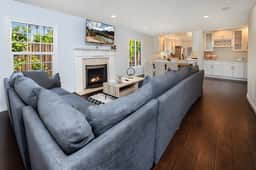 Luxurious and Spacious 4 Bedroom Home in Tarzana