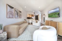 Luxe 2BR Apartment with Balcony & Free parking