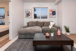 Koreatown Modern 2 Bedroom with Parking, Roof Deck