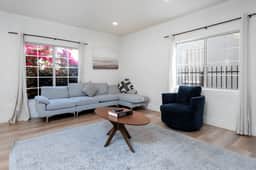 Luxe duplex in LA Sleeps 10