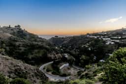 Live The Beverly Hills dream In This 50MM$ Mansion