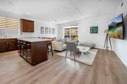 Luxe 2-Bedroom Apt with Balcony and Parking