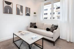Chic 1 Bedroom Apartment in LA