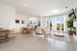 Luxury Touch | Designer 2BR Apartment in West LA