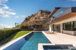 Luxurious Malibu 6BR Estate | Pool, Theatre, Views