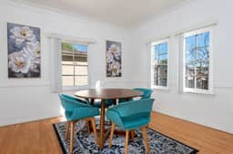 Chic 1-Bedroom Apartment in LA • Sleeps 2