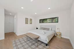 Elegant 4BR Getaway with Jacuzzi & Free Parking