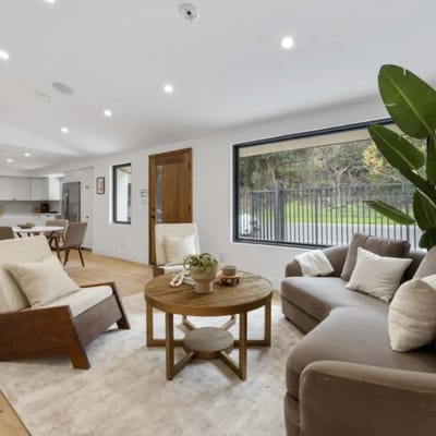 Spacious 3BR Residence | Game Room & Free Parking