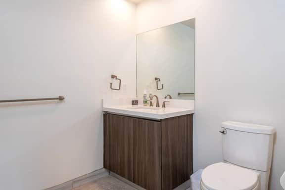 Beverly Hills Luxury 2BR Condo Gated Parking!