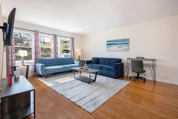 City Chic | Luxury 1BR Apartment