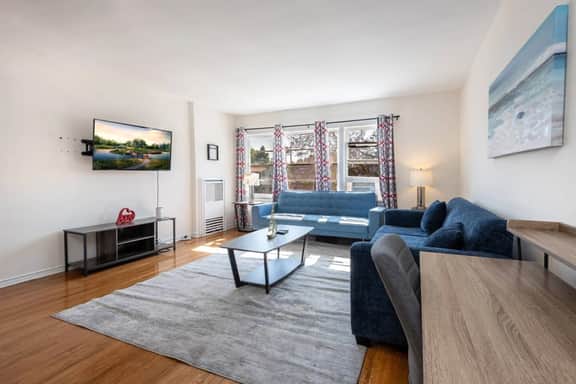 City Chic | Luxury 1BR Apartment