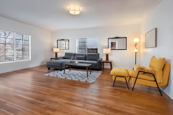 Spacious 3BR Home with Modern Amenities - Sleeps 6