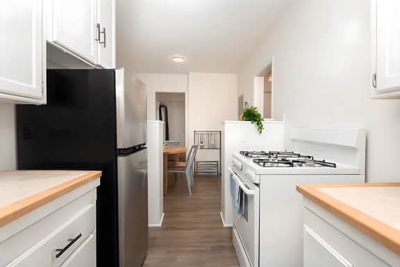 Luxe 1BR Apartment | Modern Comfort Awaits