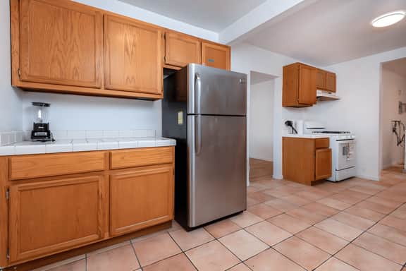 Spacious 3BR Home with Modern Amenities - Sleeps 6