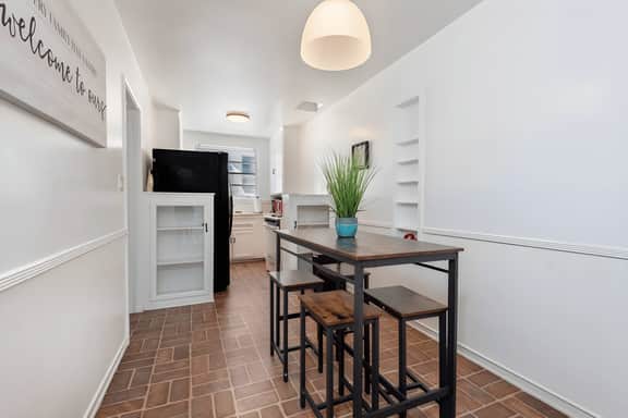The Luxe 1BR | Modern Apt