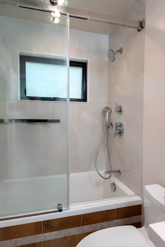 Luxe Oceanfront 1BR Apt. with Modern Amenities