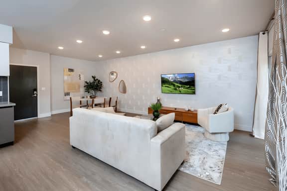 Luxury 2BR Residence in K-Town w/ Balcony, Parking