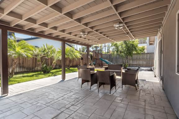 Luxurious and Spacious 4 Bedroom Home in Tarzana