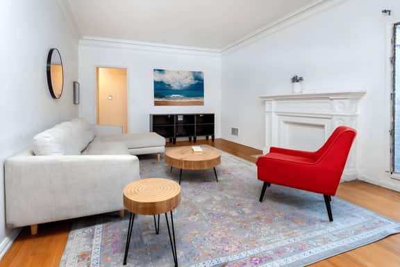 Modern 1BR Apartment | Perfect for Two