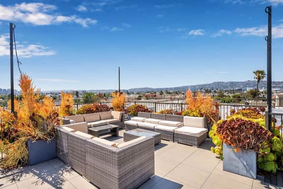 Glamorous 3BR BH Adj. Suite | EV, Gym, Roofdeck