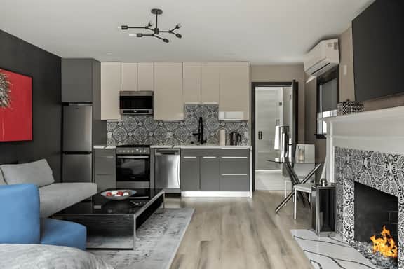 Cozy-Chic Studio w/ Outdoor Lounge & Free Parking