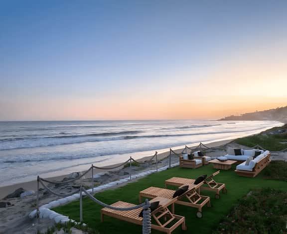 Luxury Beachfront Villa W. Stunning Pacific Views