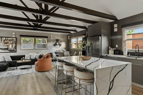 Luxe 2-Bedroom Home in Van Nuys W. Parking & Patio