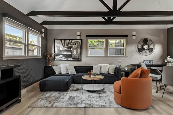 Luxe 2-Bedroom Home in Van Nuys W. Parking & Patio