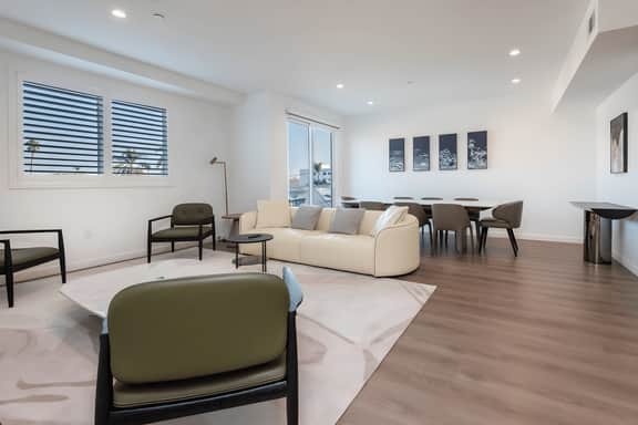 Luxury LA Living: Sleek 2BR W. Parking and Balcony