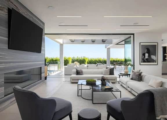 Luxurious Malibu 6BR Estate | Pool, Theatre, Views