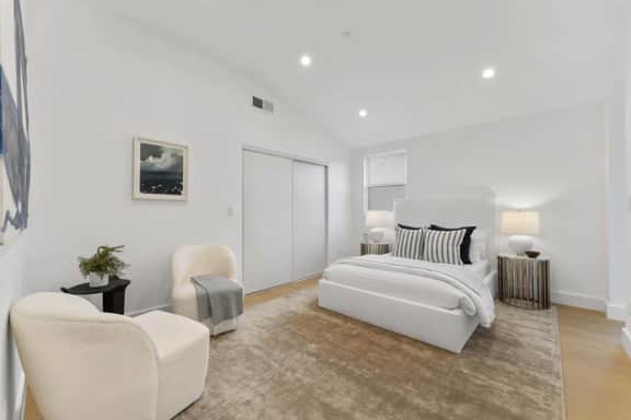 Luxury 3BR Home with Free Parking in Central LA