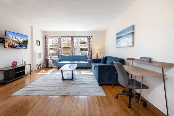 City Chic | Luxury 1BR Apartment