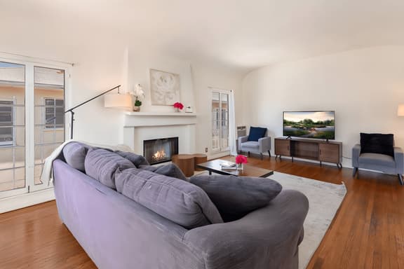 Amazing 2BR Duplex in Pico Robertson