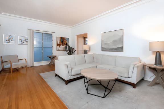 The Urban Gem Apt Sleeps for 2